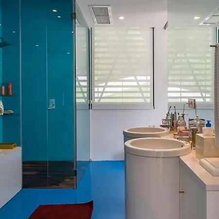 Moradia De Luxo Com Piscina Privada